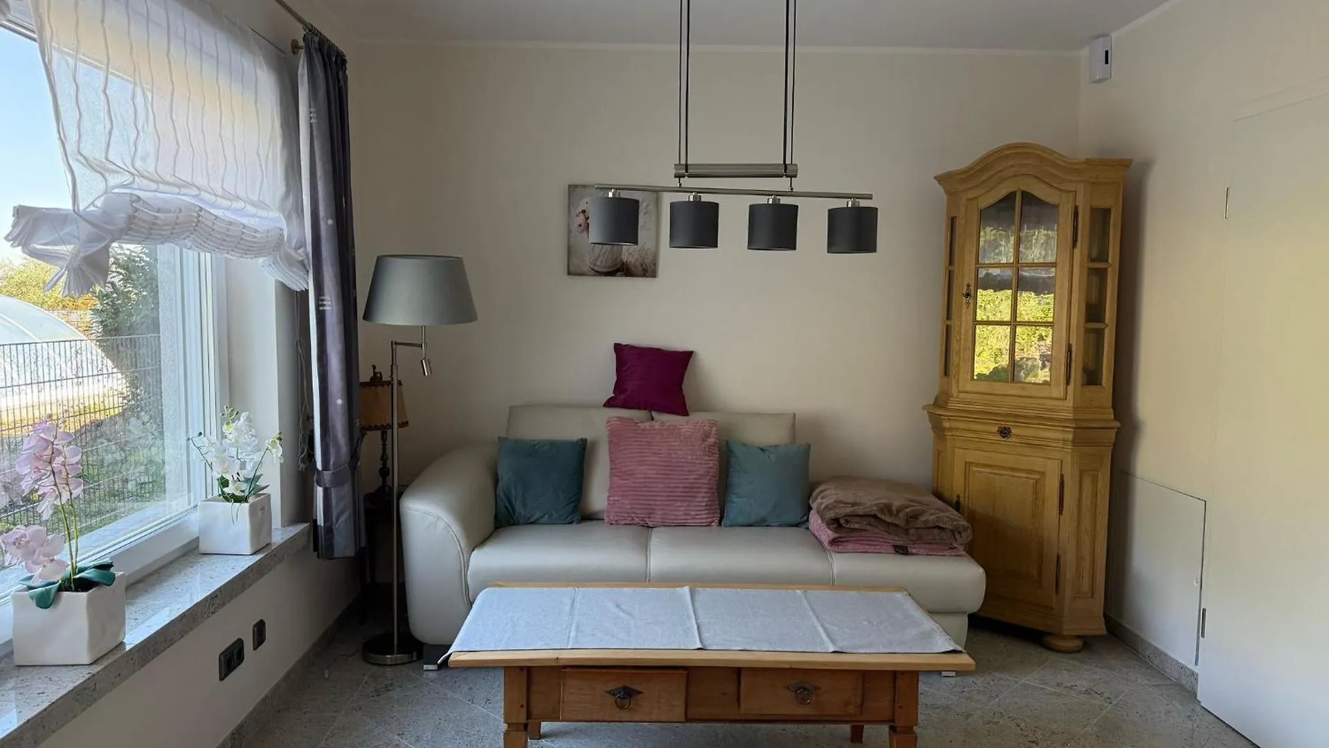 Gemuetliche Ferienwohnung レスラート